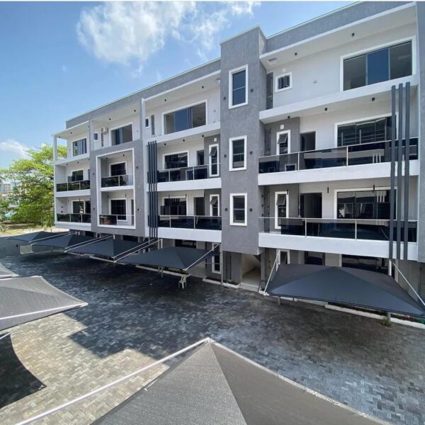 4 Bedroom Semi detached duplex for sale at lekki