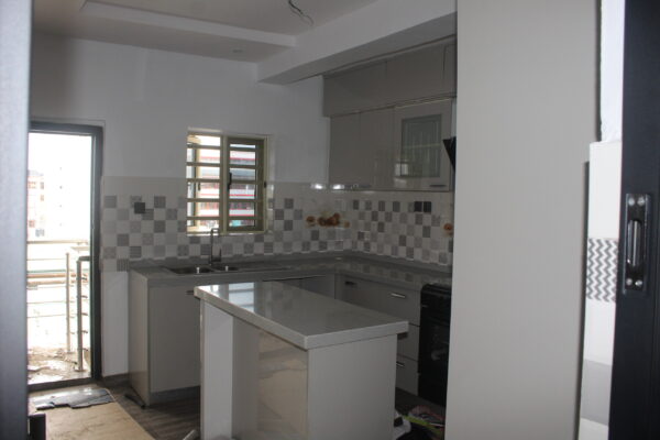 2/3 bedroom flat for Sale @ Ogunsiji close, Allen Avenue Lagos - Image 9