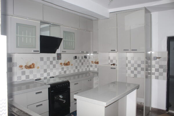 2/3 bedroom flat for Sale @ Ogunsiji close, Allen Avenue Lagos - Image 7